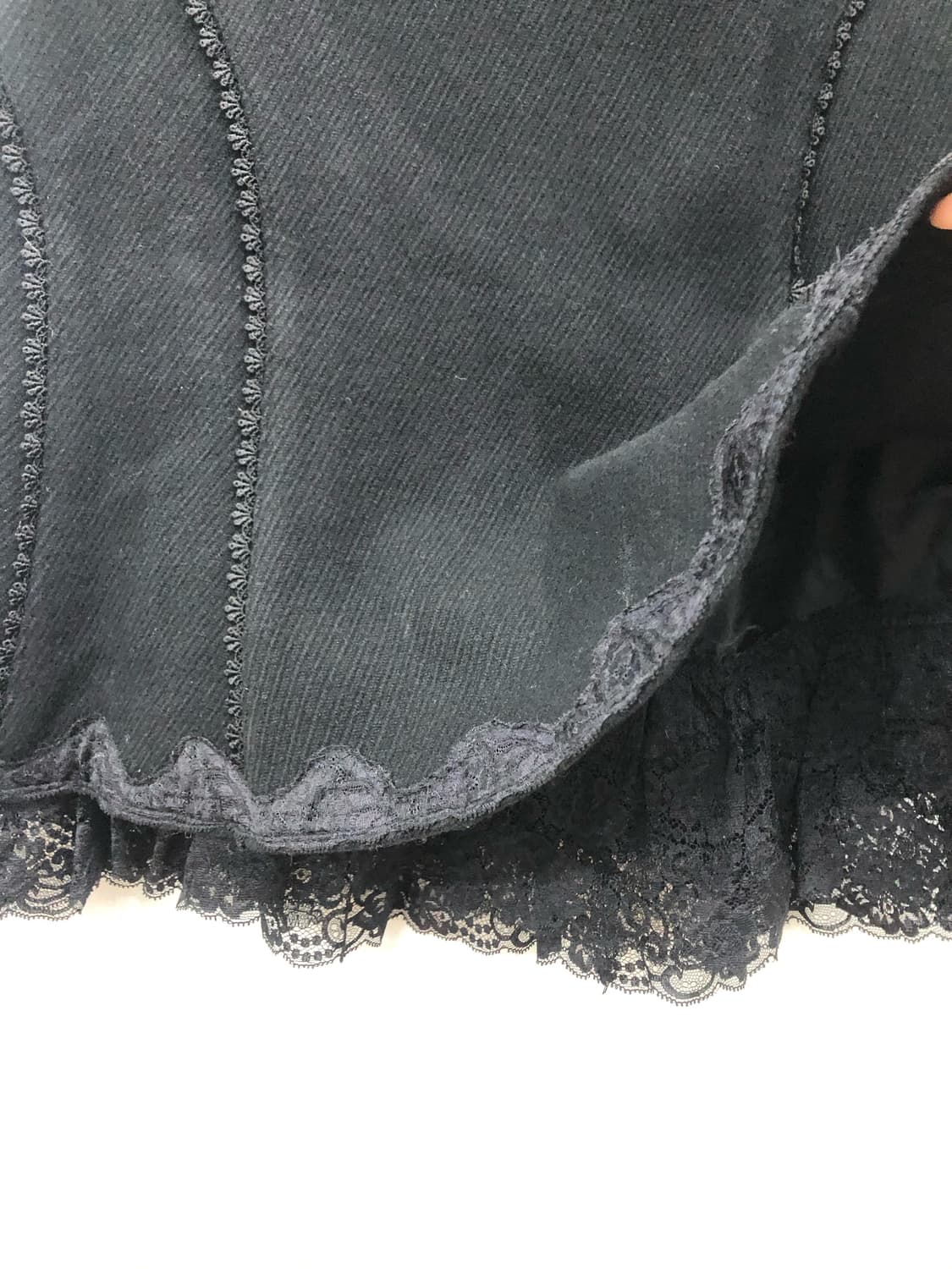 black lace detail midi skirt 상품이미지4
