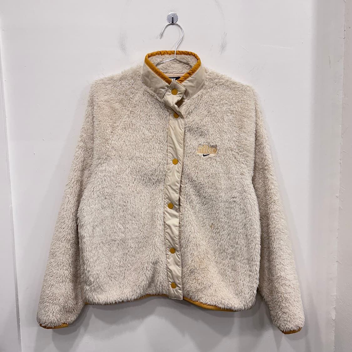 나이키 자수로고 버튼 모헤어 하이넥 플리스 상품이미지2