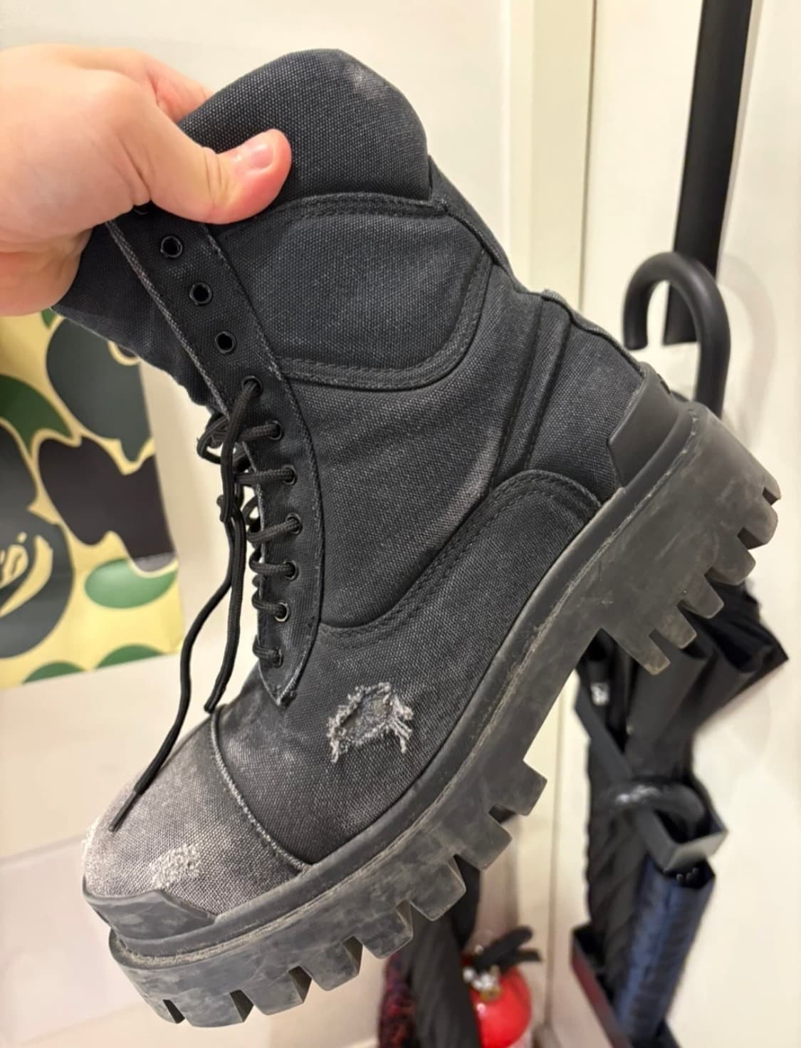 발렌시아가 컴뱃 스트라이크 43 급처 상품이미지3