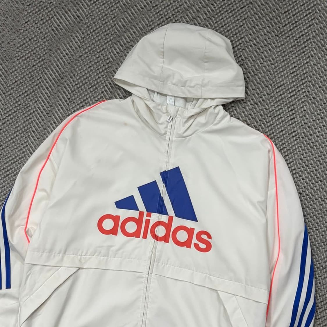 아디다스 빅로고 삼선 바람막이 v1356 상품이미지3