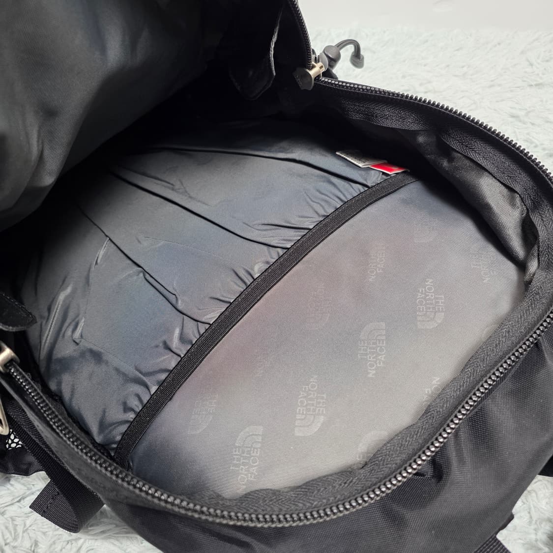 노스페이스 버티컬 백팩 31리터 상품이미지8