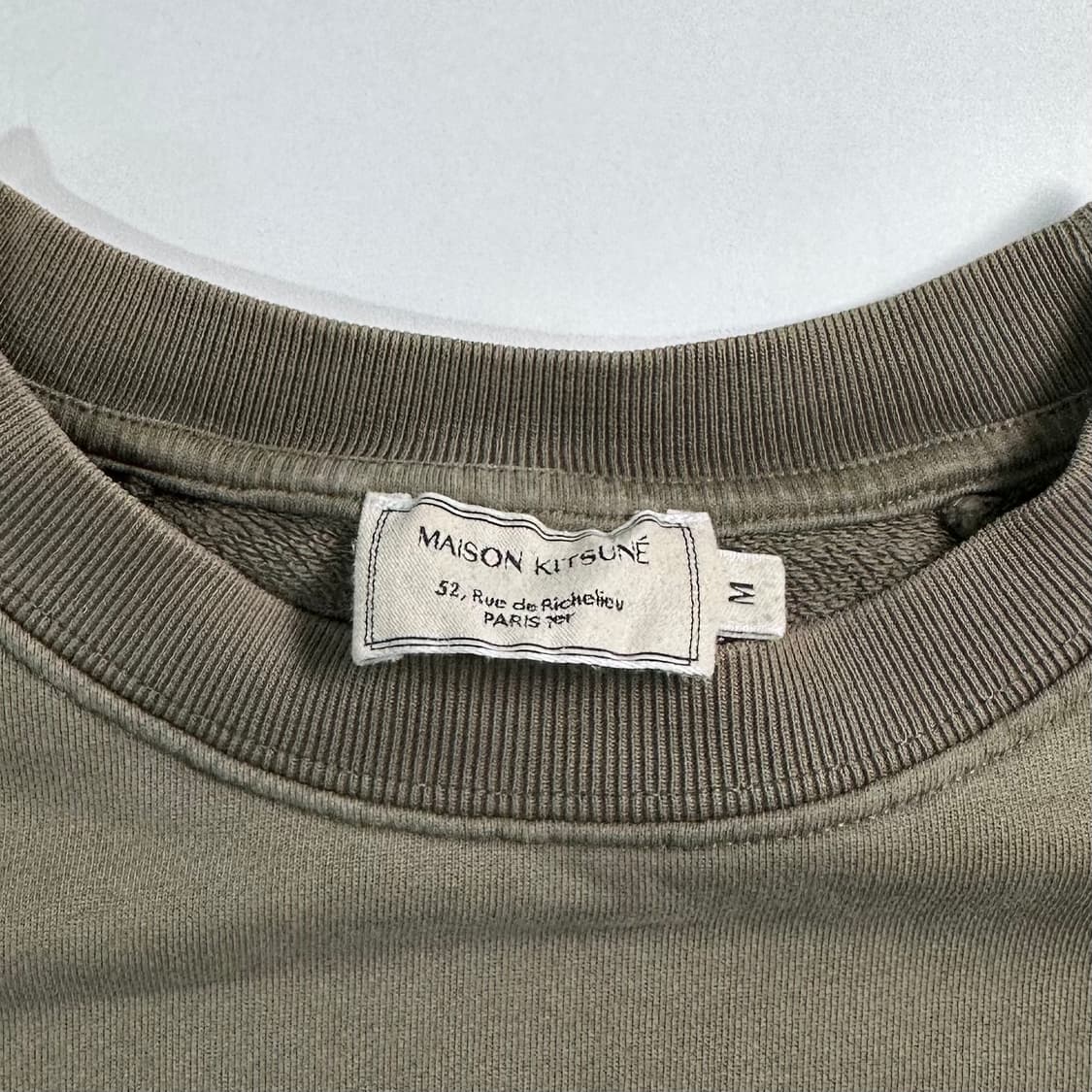 메봉키츠네 컬러폭스 카키맨투맨 상품이미지7