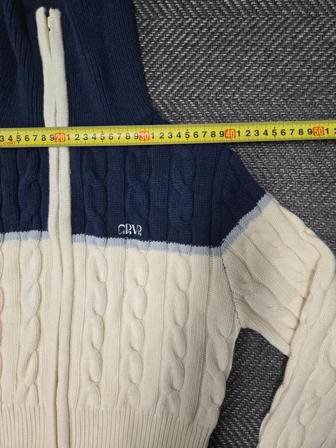 글로브 CHVR 니트 크롭 가디건 + 반바지 세트 니트집업 상품이미지5