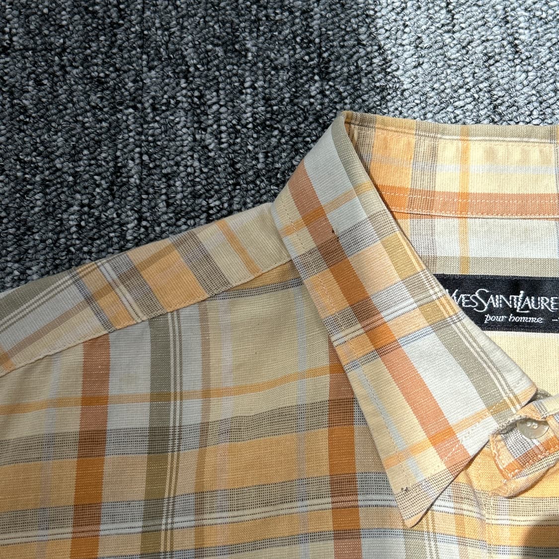 입생로랑 옐로우 체크 패턴 셔츠 상품이미지5