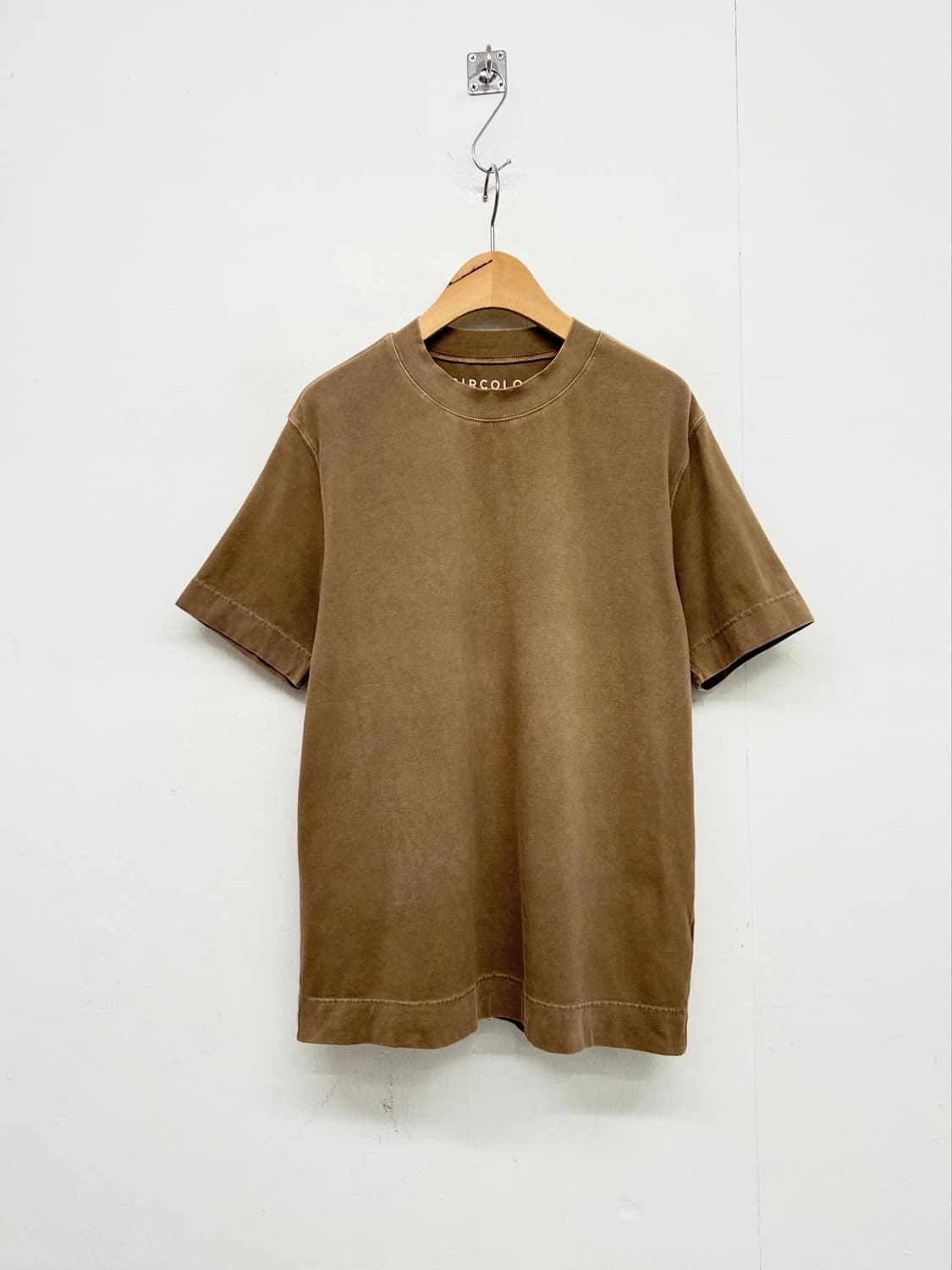 치르콜로 브라운 티셔츠 상품이미지1