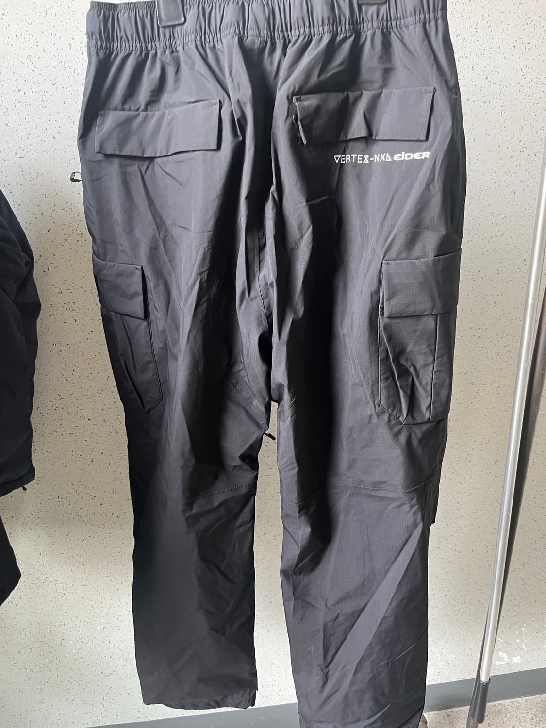 아이더 x 디미토 콜라보 버텍스 고어텍스 팬츠 상품이미지2