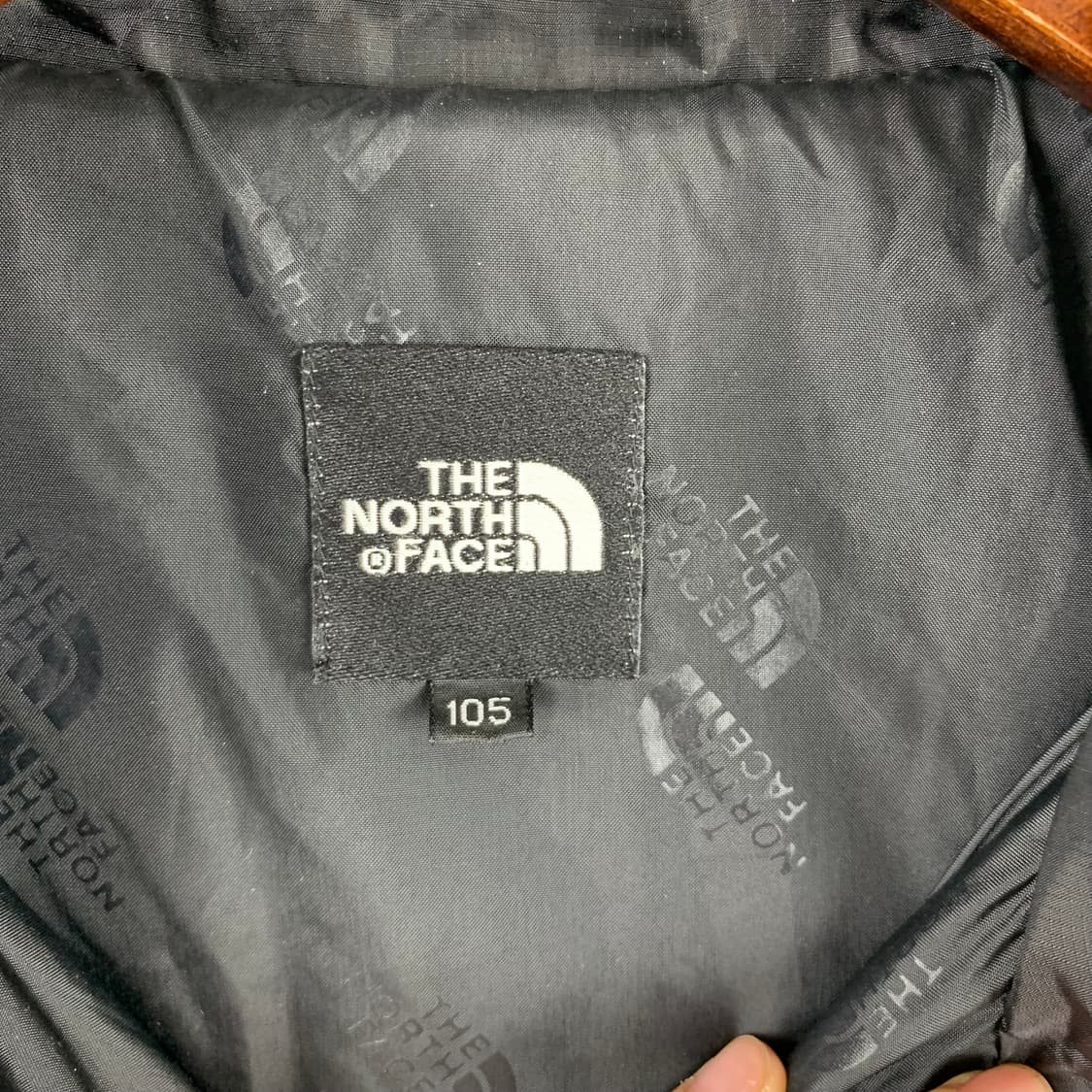 노스페이스 스몰로고 블랙 경량 패딩  상품이미지7