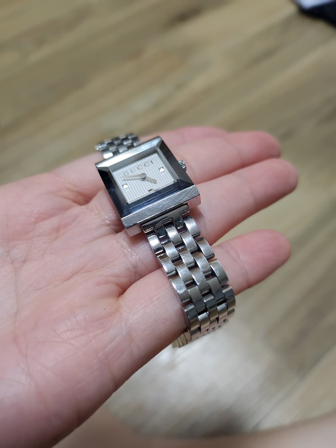 구찌 여성 메탈 시계 상품이미지5