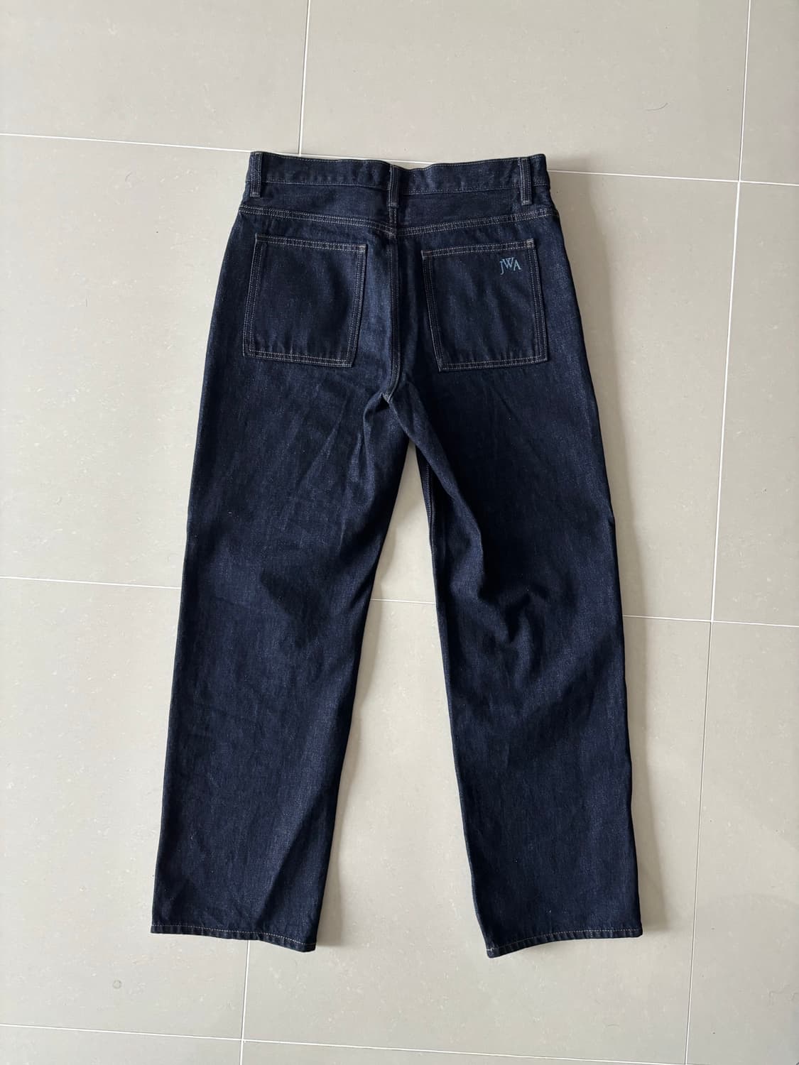 유니클로 jw앤더슨 스트레이트진 상품이미지2