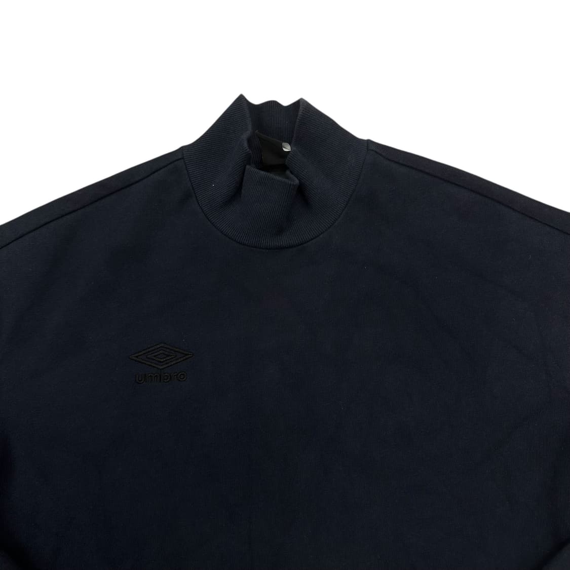 엄브로 맨투맨 상품이미지2