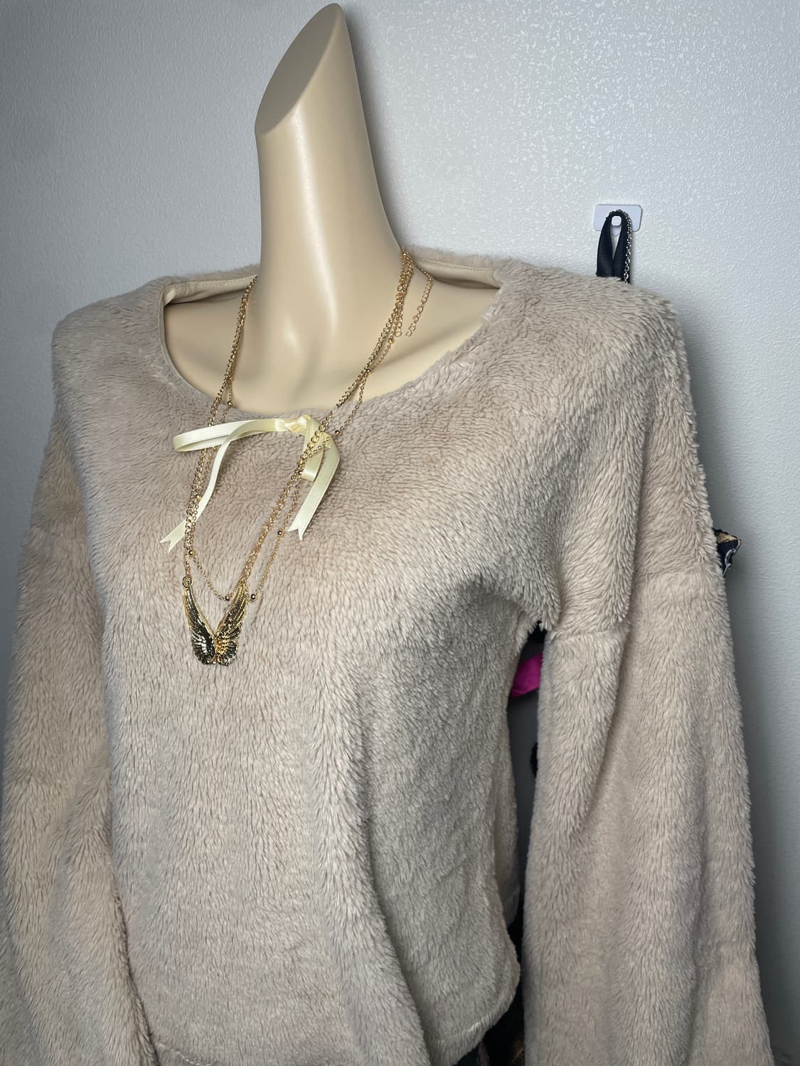 빈티지 벌룬핏 소매 퍼 리본 맨투맨 상품이미지2