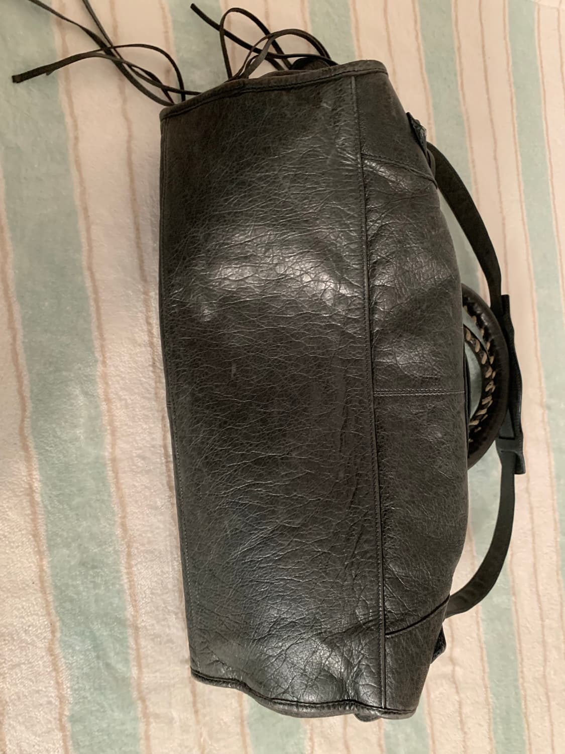 발렌시아가 시티백 라지 다크 그레이 상품이미지5