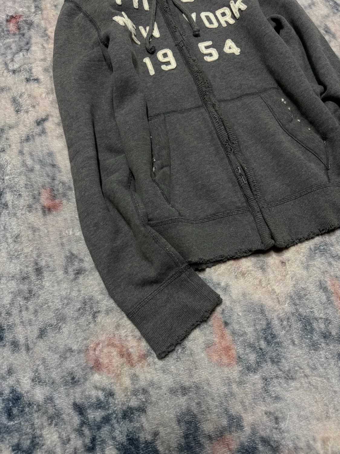 Abercrombie distressed y2k hoodie 상품이미지5