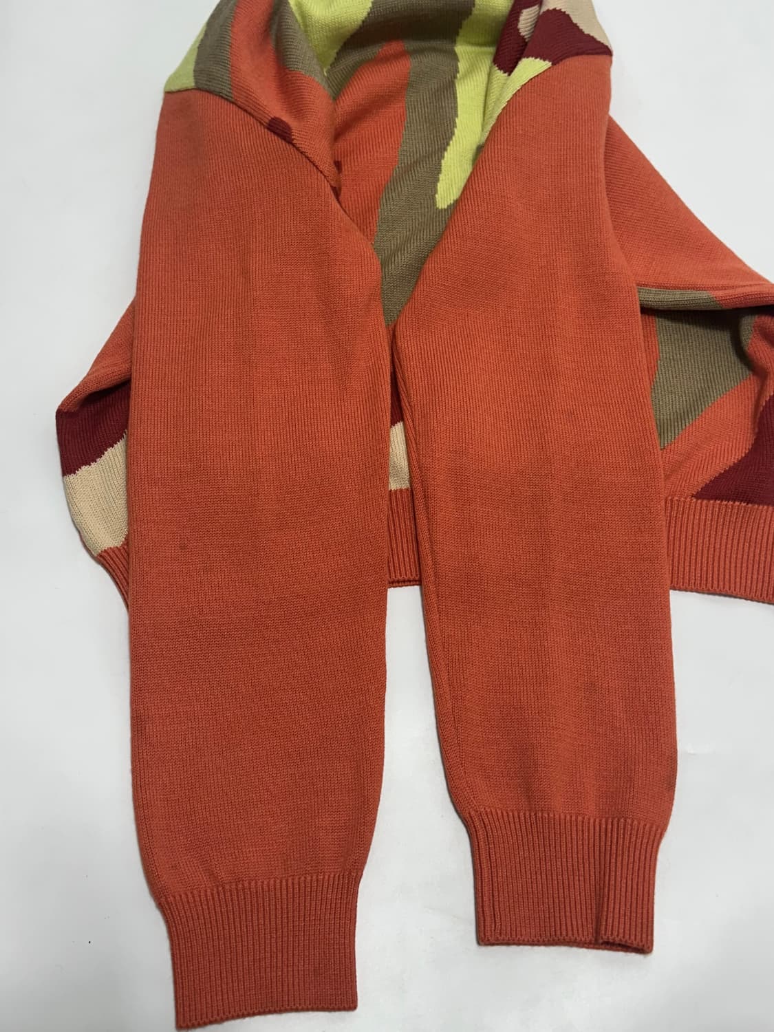 잭니클라우스 패턴 목폴라 니트 상품이미지4