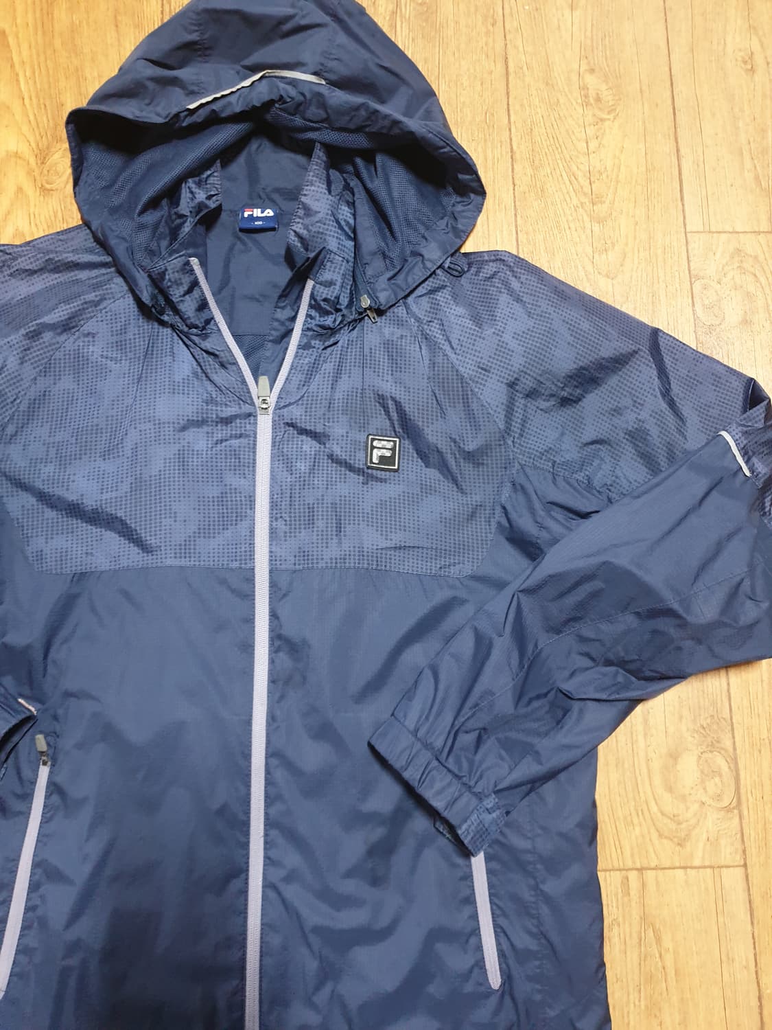 1152 휠라 운동복 바람막이 100 사이즈입니다 상품이미지3