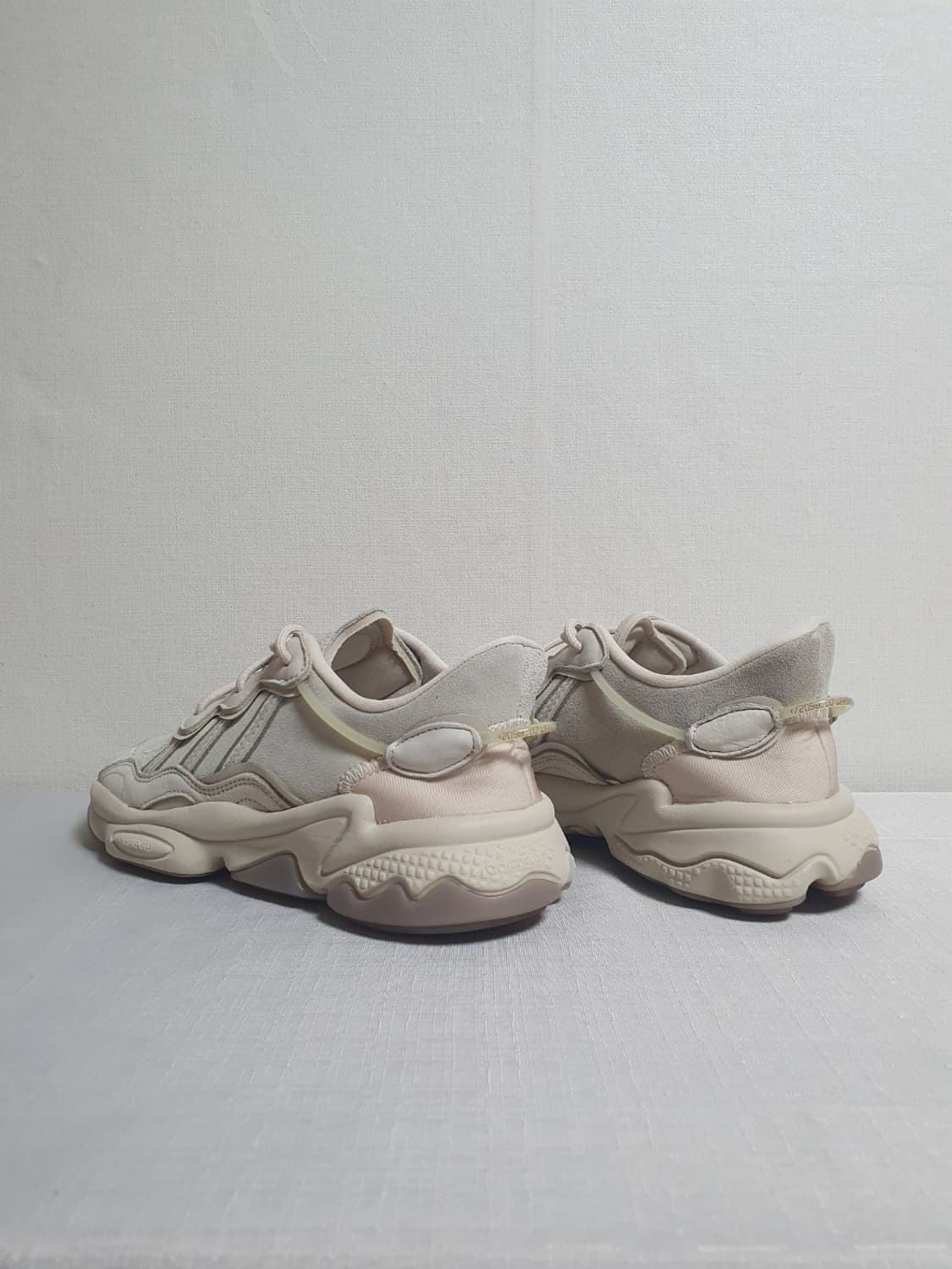 245mm 아디다스 오즈위고 베이지 운동화 스웨이드  상품이미지6