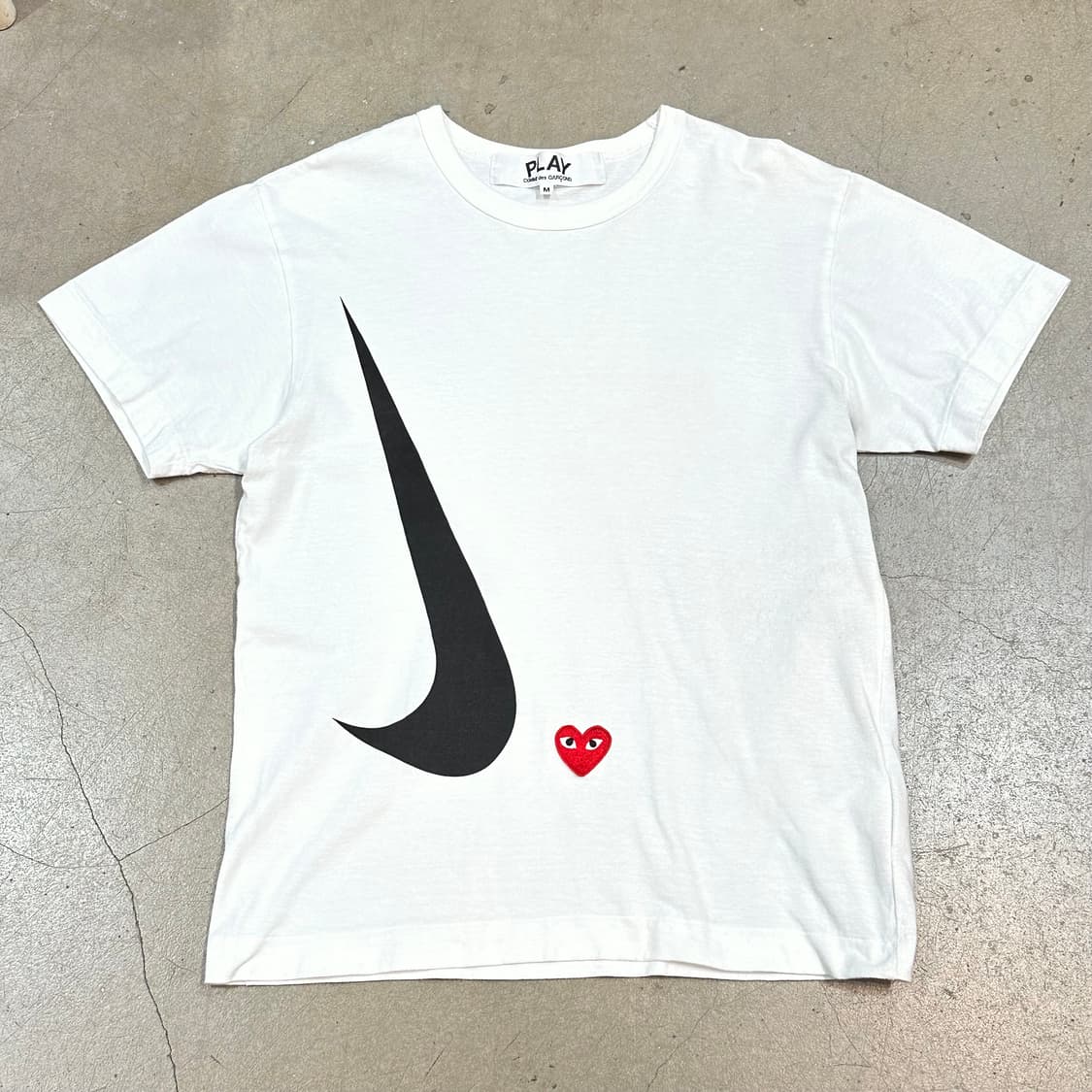 M 꼼데가르송 X 나이키 화이트 반팔티 상품이미지2