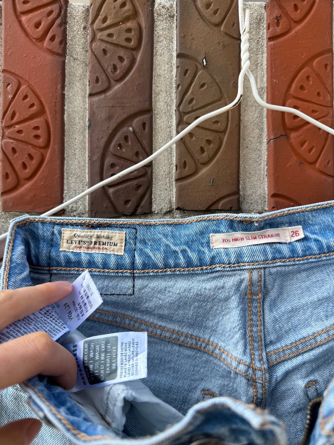 리바이스 프리미엄 70s 하이 슬림 스트레이트 데님 (26) 상품이미지3