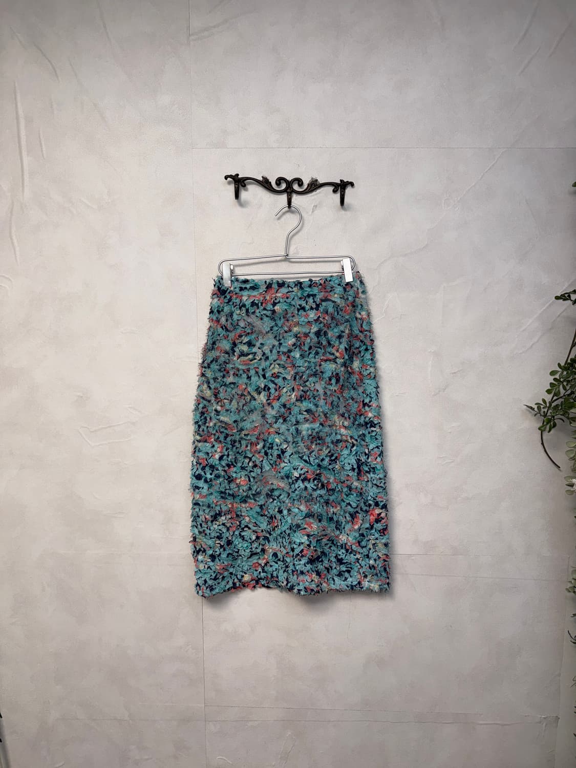 Blue coral messy floral midi skirt 상품이미지1