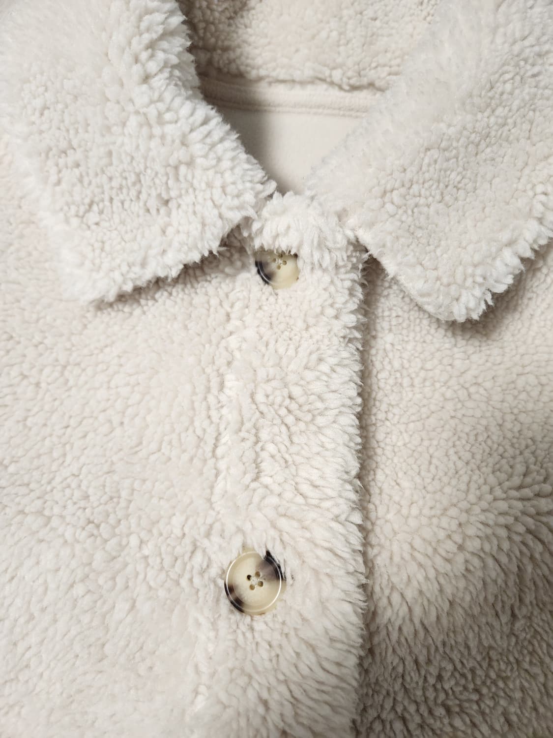 유니클로 여성 카라 플리스 자켓 사이즈L

여러 중고사이트에도 같이 판매 상품이미지2