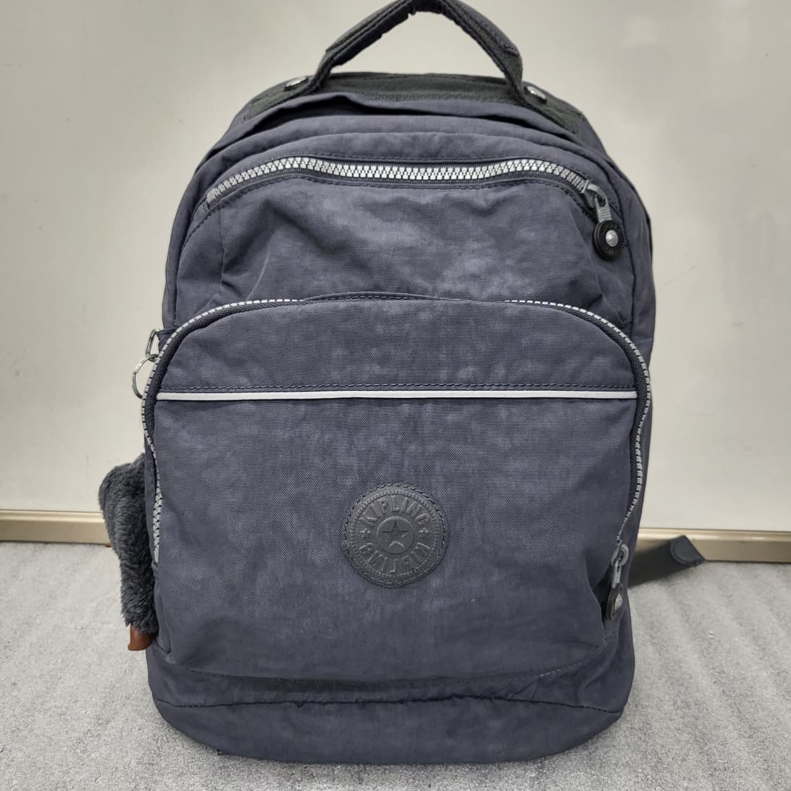 상태좋은 키플링 매력적인 네이비 색상 백팩 상품이미지1