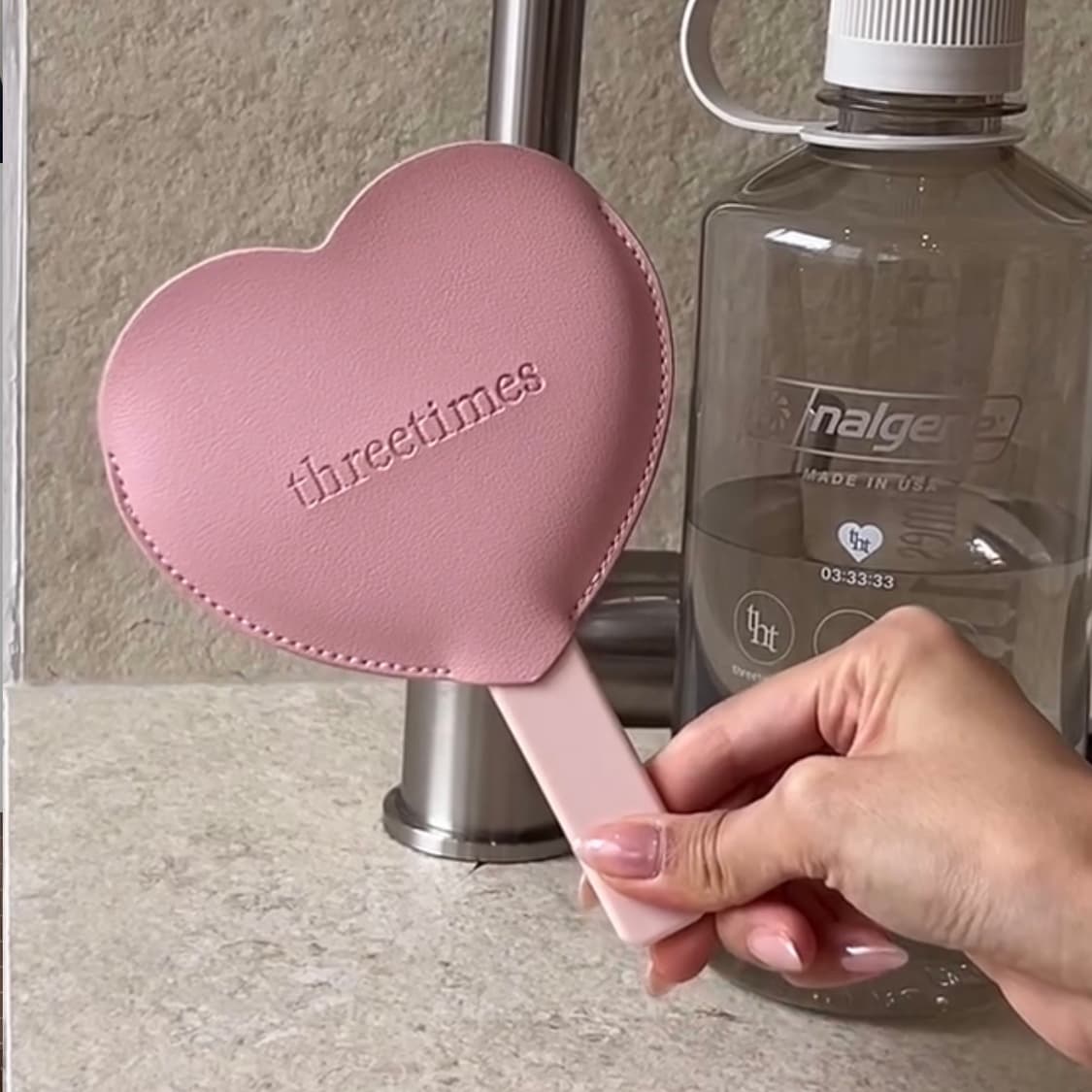 [새상품] 쓰리타임즈 6주년 하트 손거울 상품이미지1