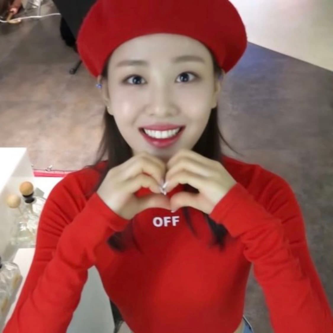 off 크롭 티셔츠* 김슬기, 이브 착용** 상품이미지2