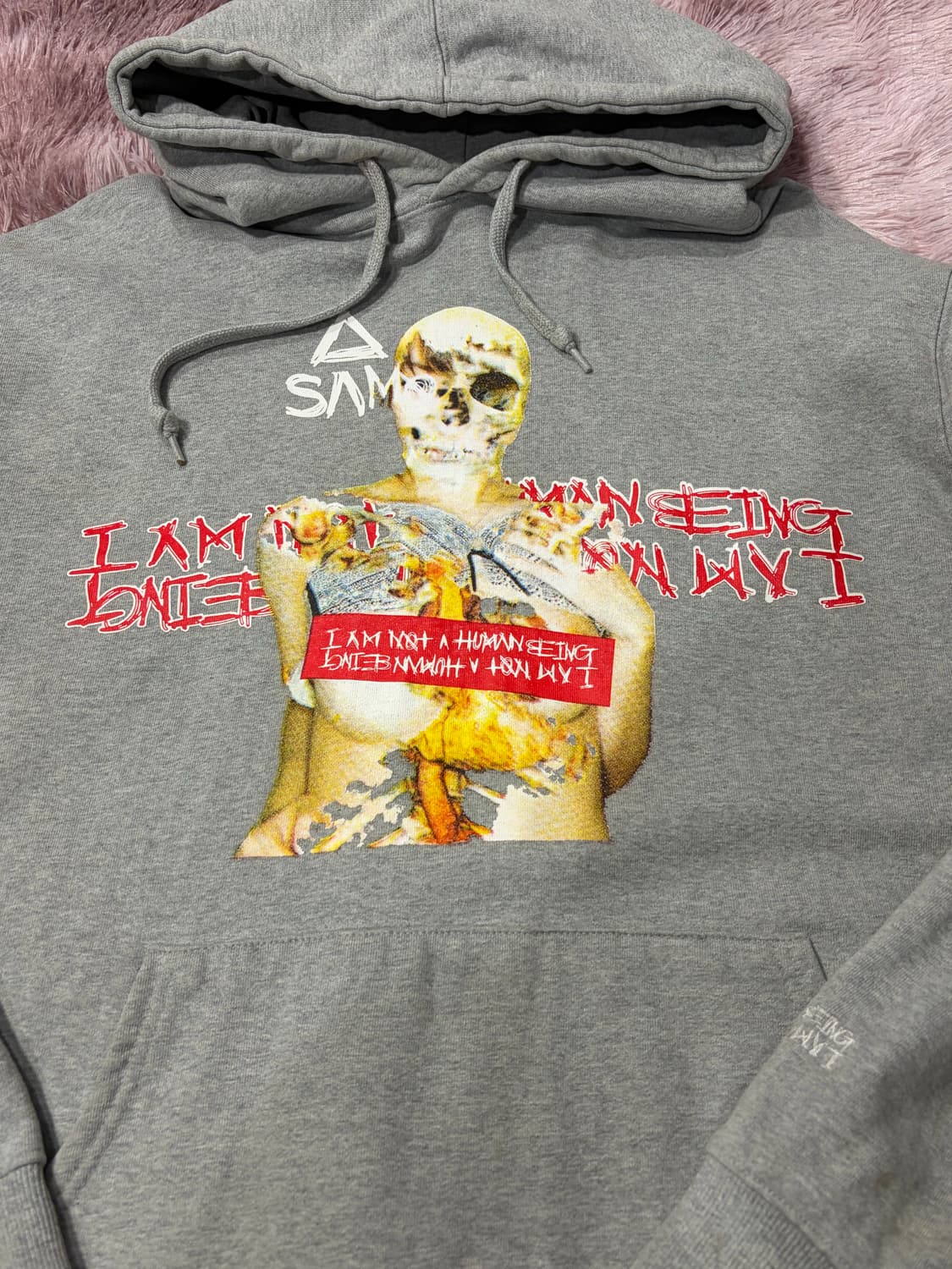아임낫어휴먼비잉 스컬후드티 상품이미지1