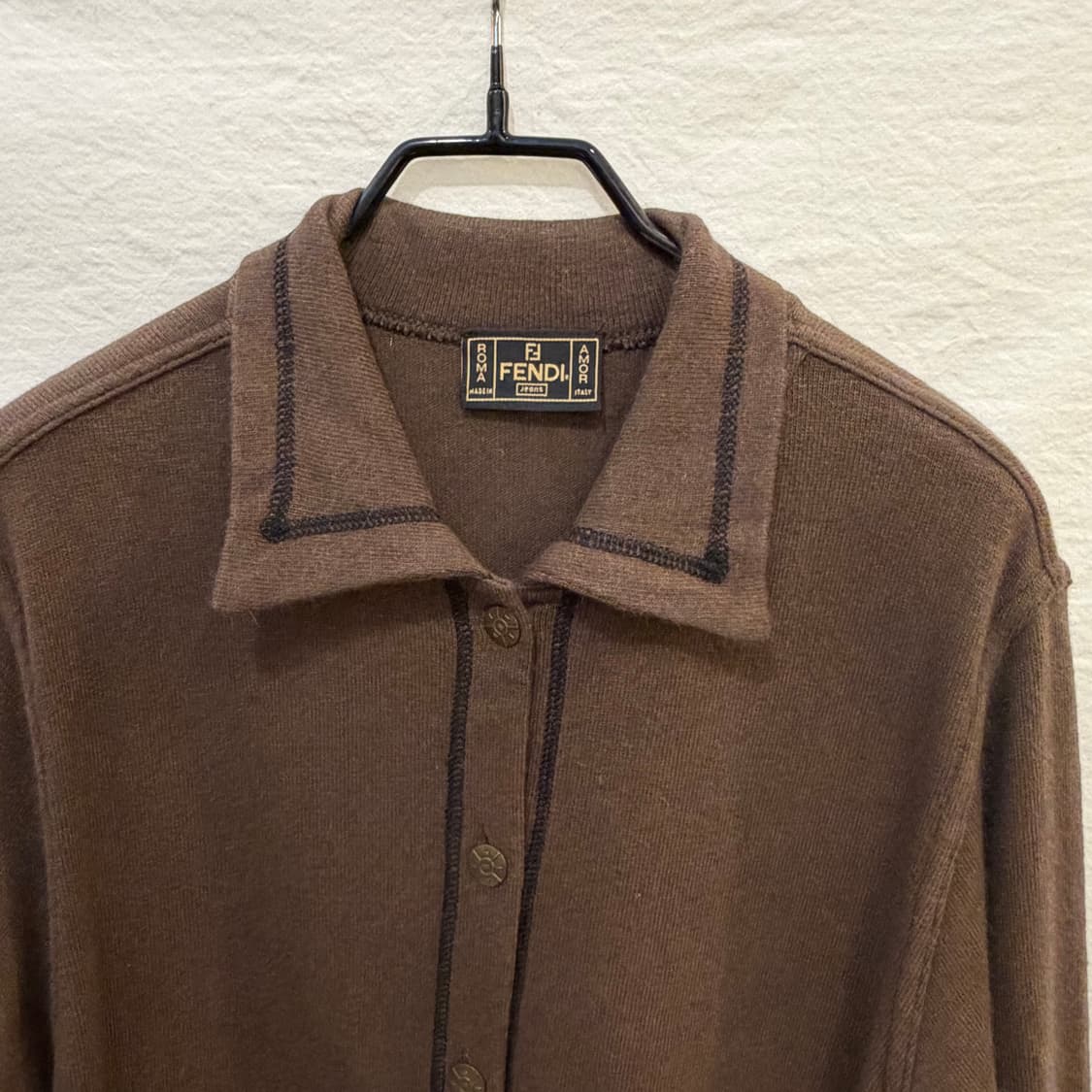 펜디 브라운 카라 니트 가디건 상품이미지2