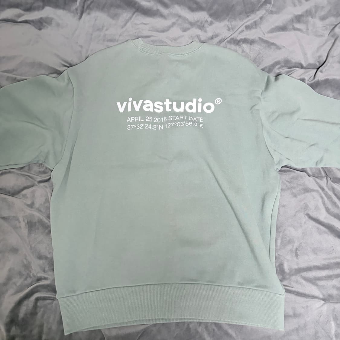 비바스튜디오 맨투맨 L + 엘레쎄 맨투맨 상품이미지3