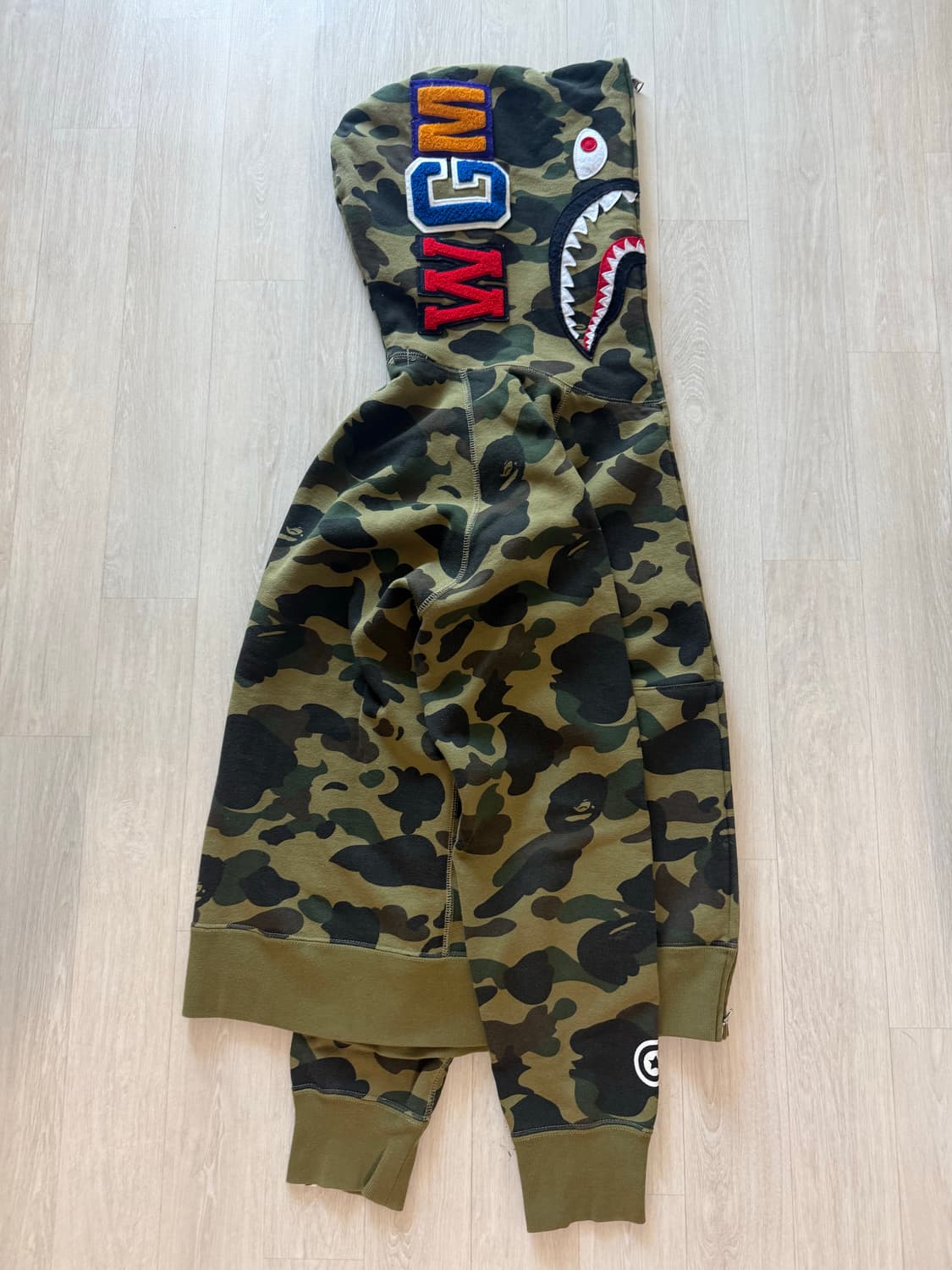 베이프 샤크후드 녹계 (L) 상품이미지1