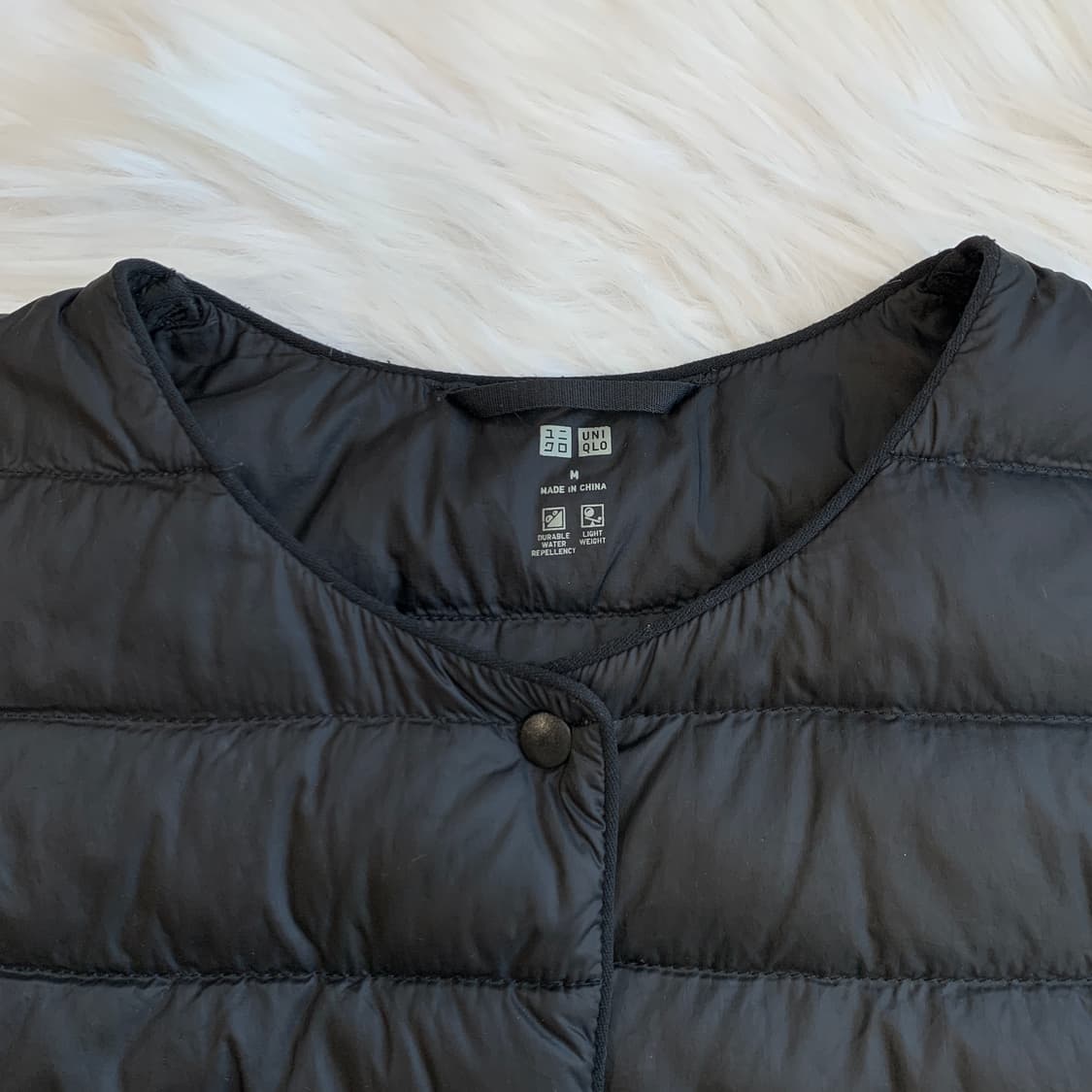 유니클로 여성 경량 패딩 조끼 1725 상품이미지4