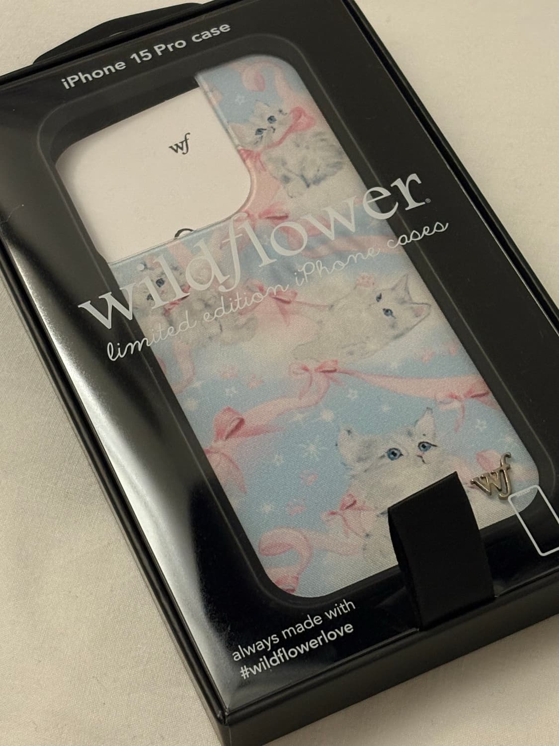 Wildflower Case iPhone 15pro 상품이미지3
