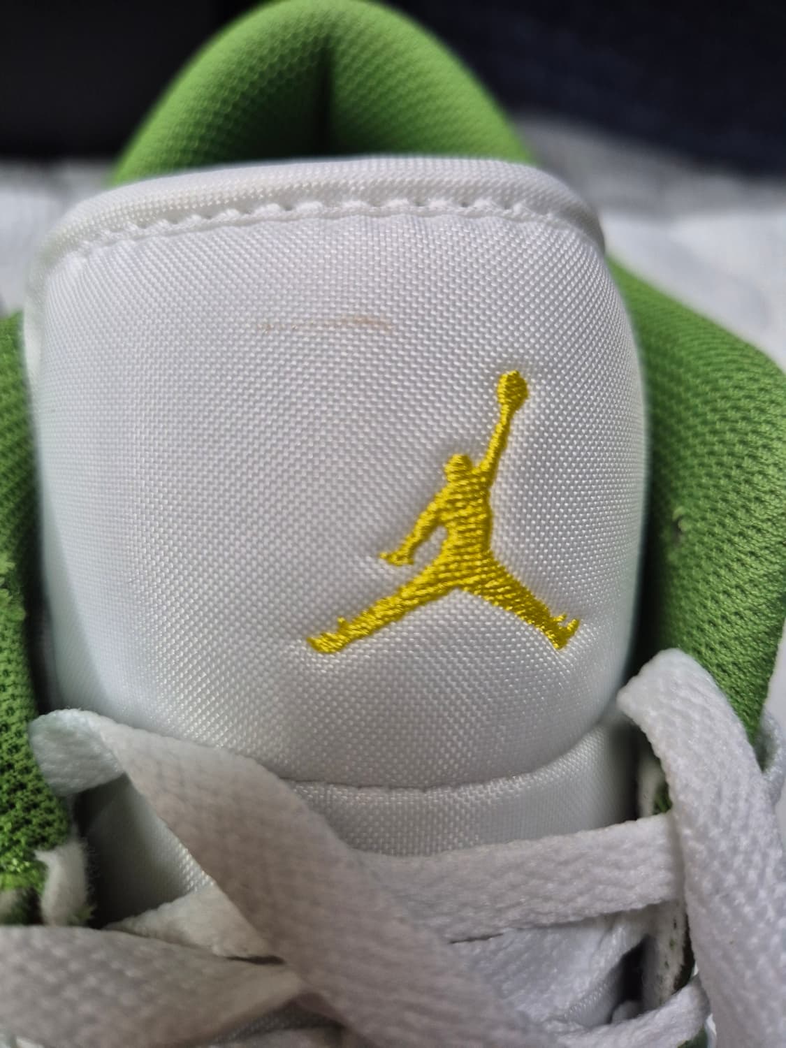 270)나이키 에어 조던 1 로우 se 화이트 클로로필 상품이미지3