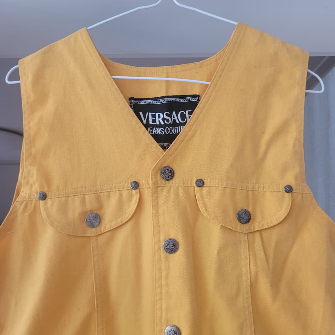 새제품 구형 베르사체 메두사 빅로고 조끼 상품이미지3