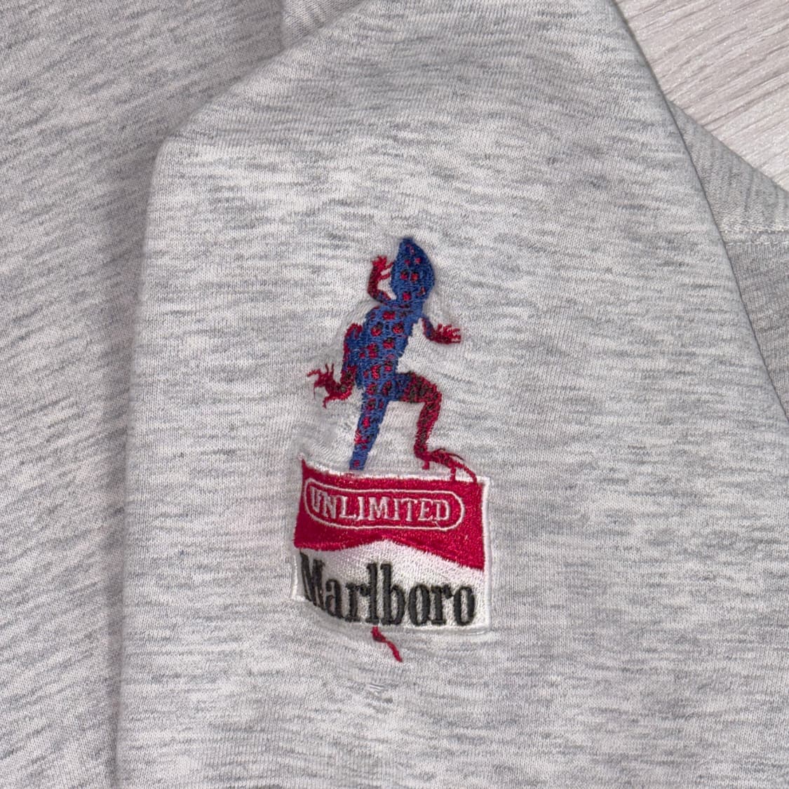 90s 말보로 도마뱀 스웻셔츠 상품이미지3