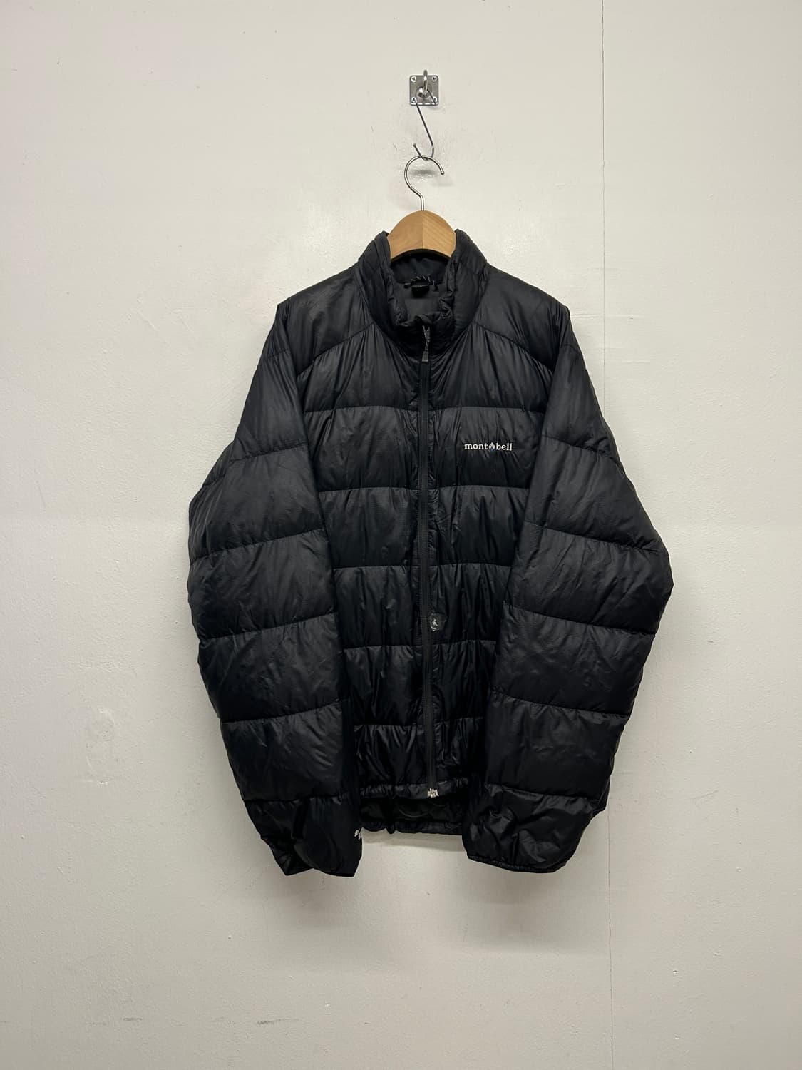JPN 몽벨 경량 패딩 상품이미지1