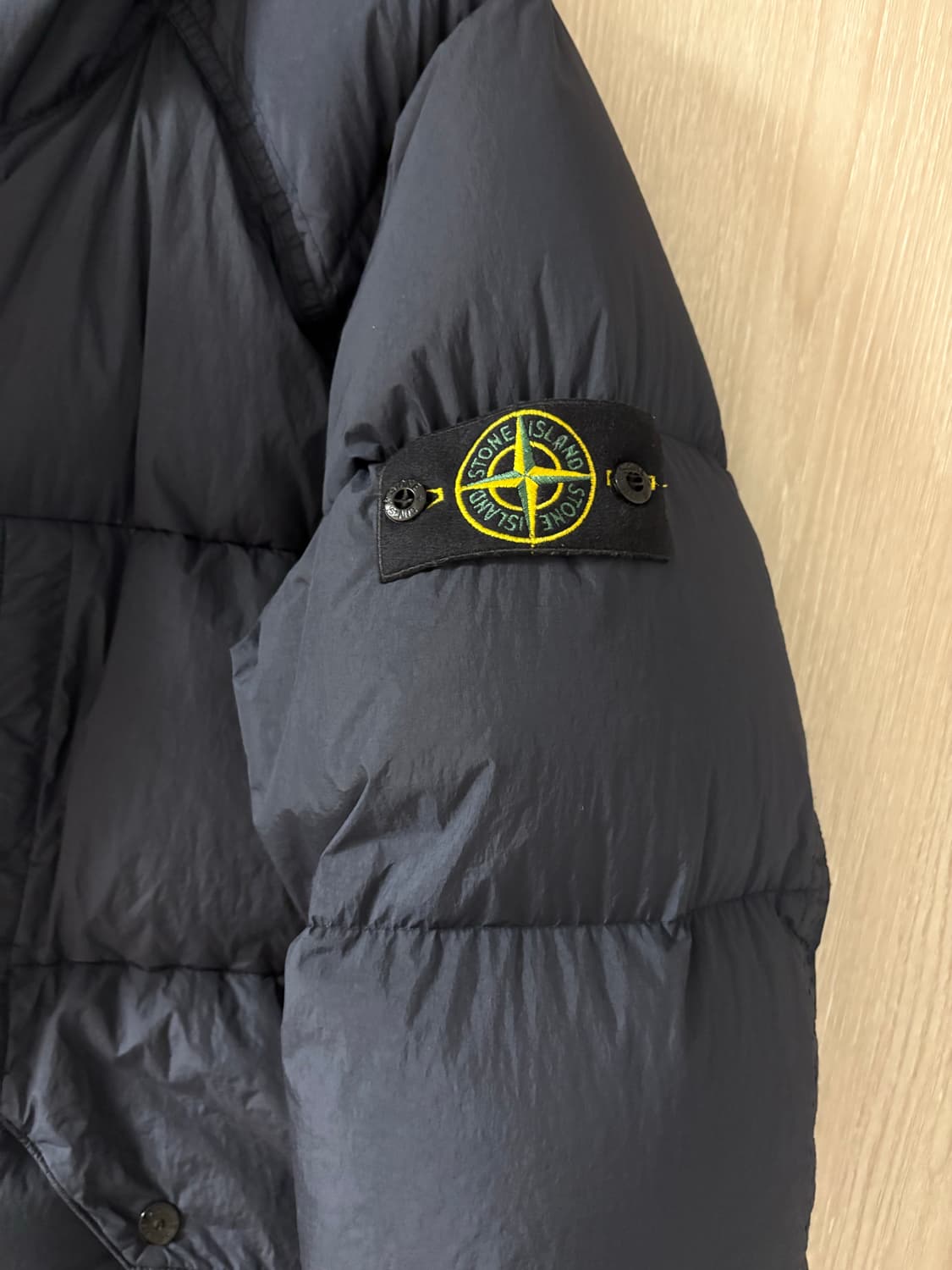 크링클 랩스 리사이클드 나일론 다운 후드 패딩 상품이미지3