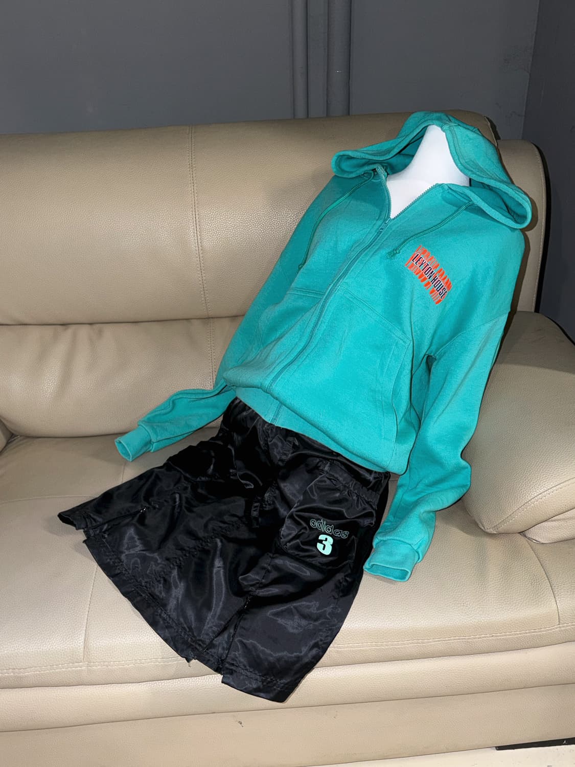 lettering detail mint hood zip-up 상품이미지1