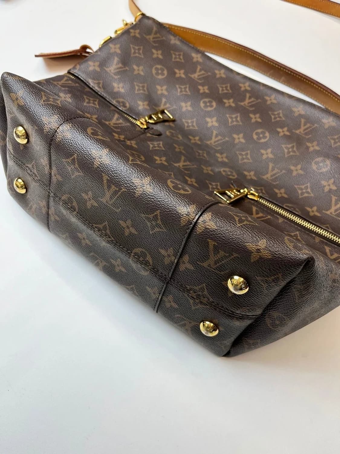 루이비통 모노그램 멜리 호보백 A1453 상품이미지2