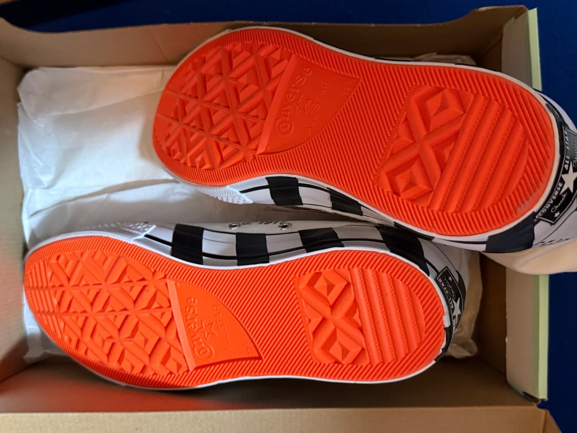 오프화이트 컨버스 300 상품이미지4