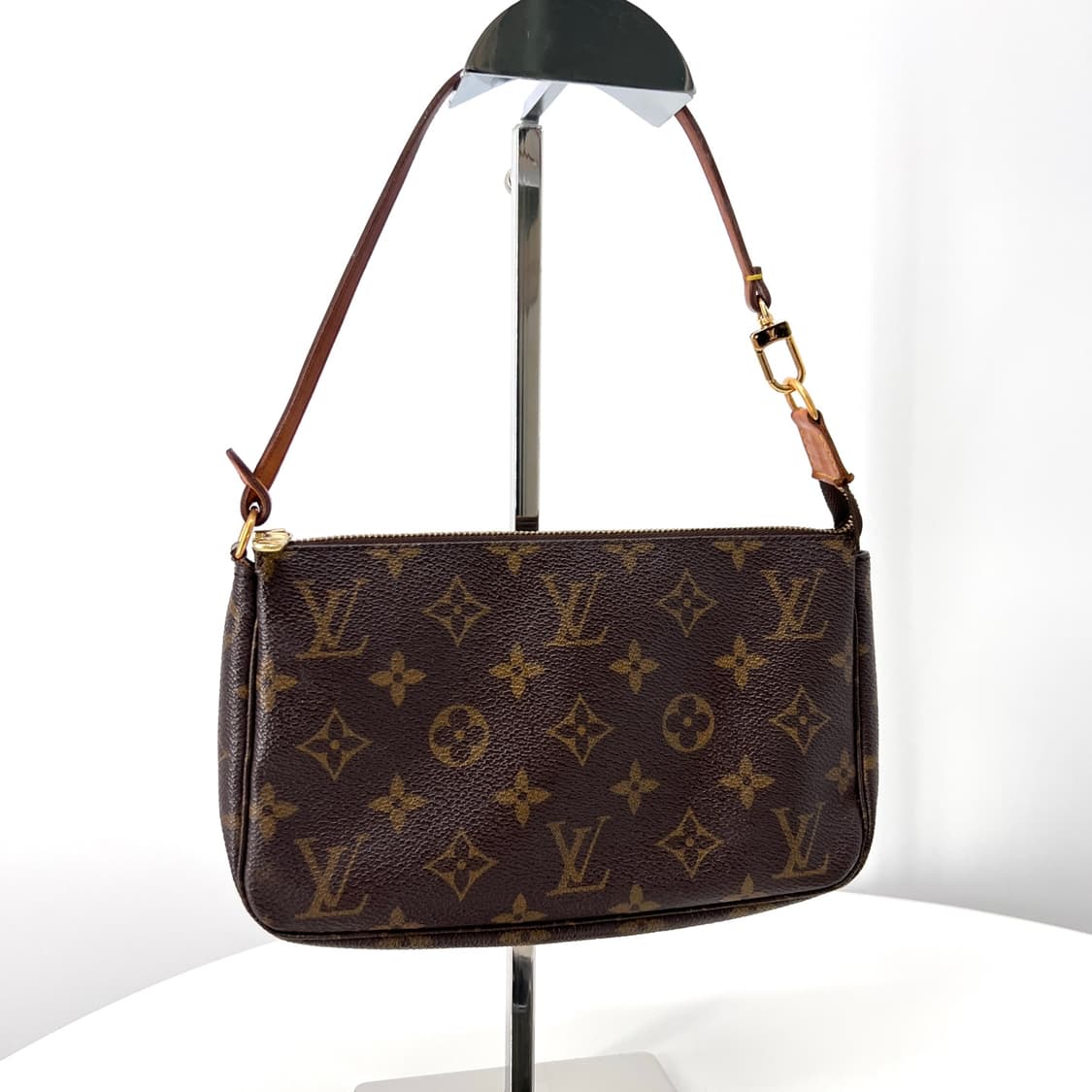 [감정완료] 루이비통 모노그램 포쉐트 악세서리 포치백 상품이미지3