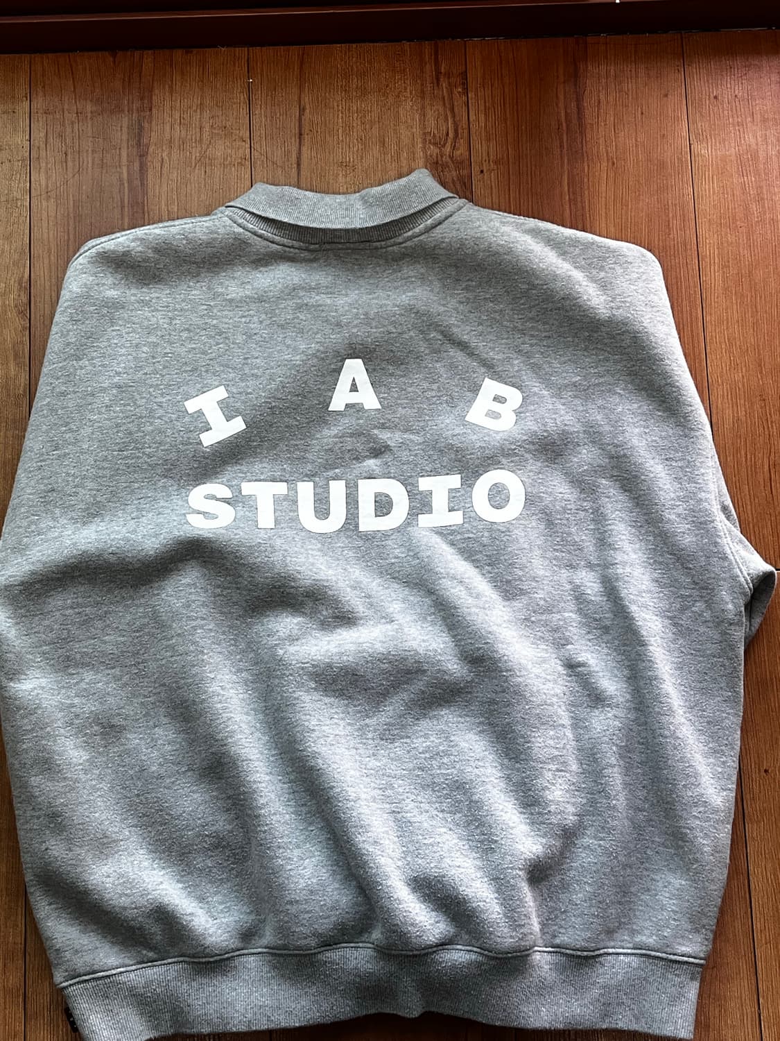 아이앱 스튜디오 럭비 스웨트셔츠 상품이미지3