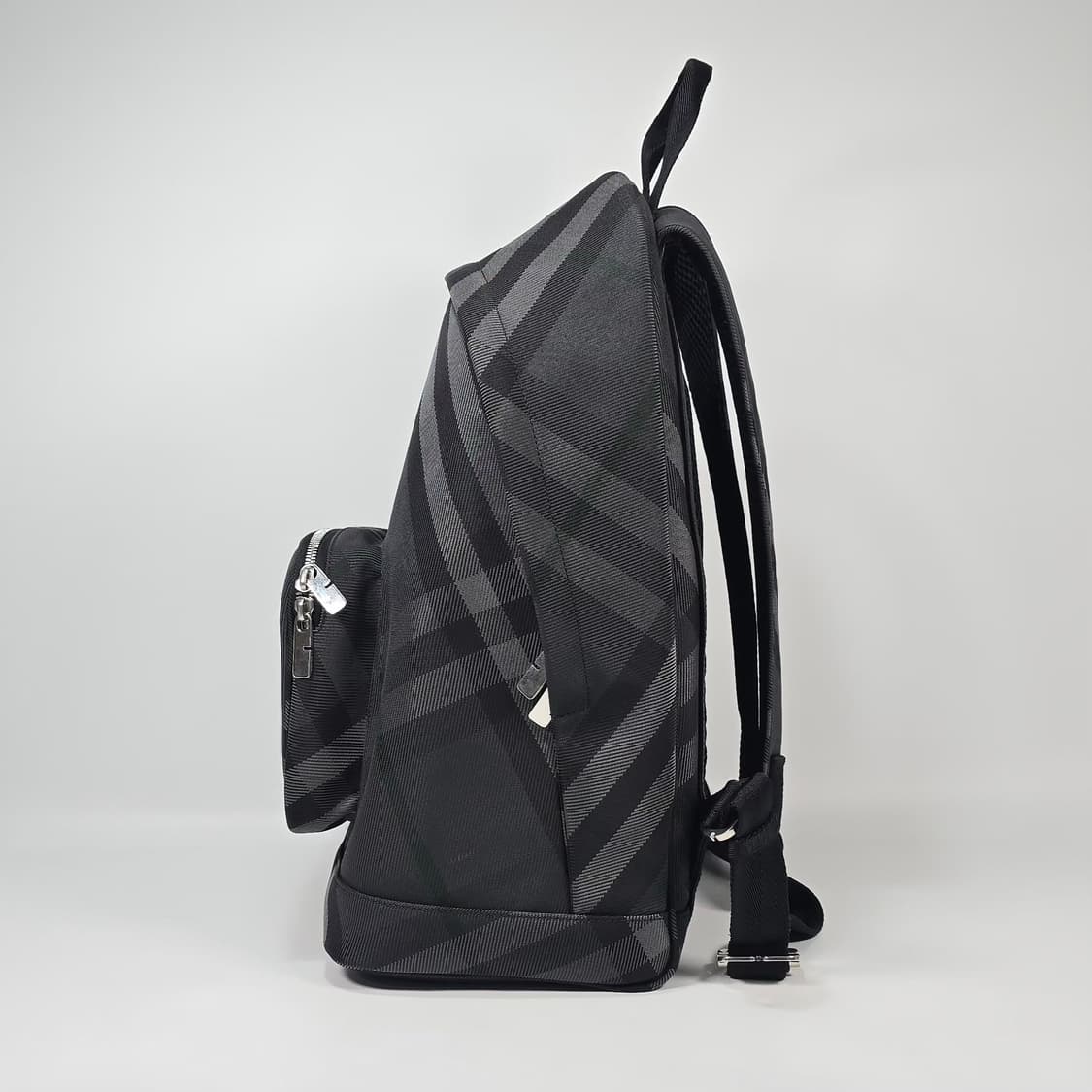 버버리 헤리티지 체크 백팩  상품이미지4