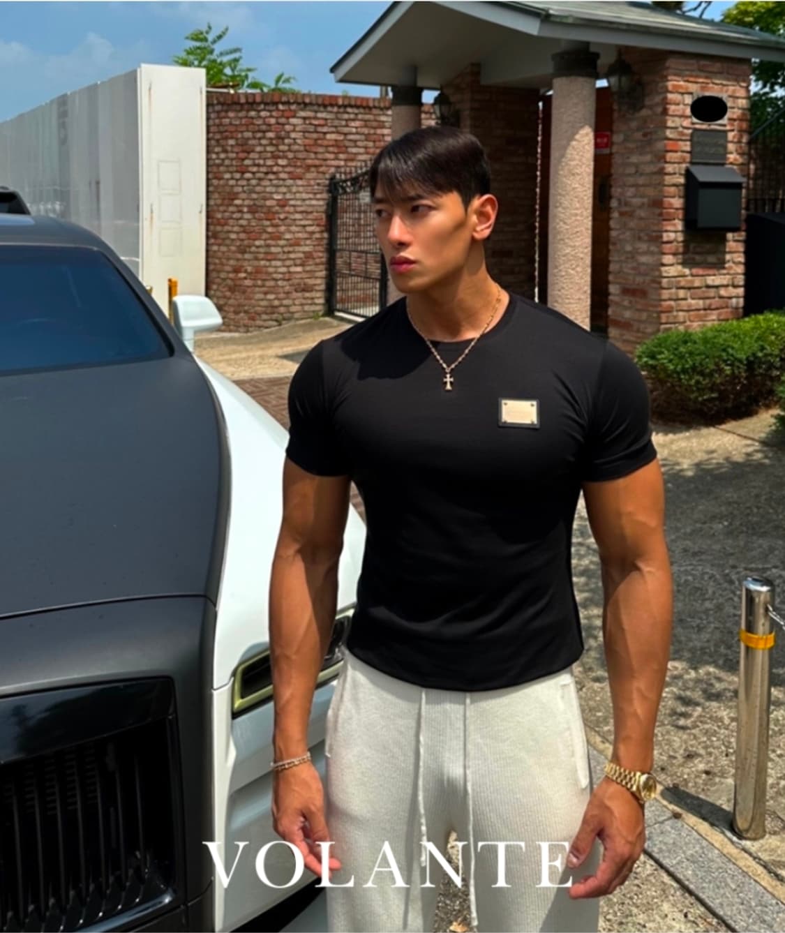볼란테 골드탭 머슬핏 반팔 티셔츠 1 상품이미지1