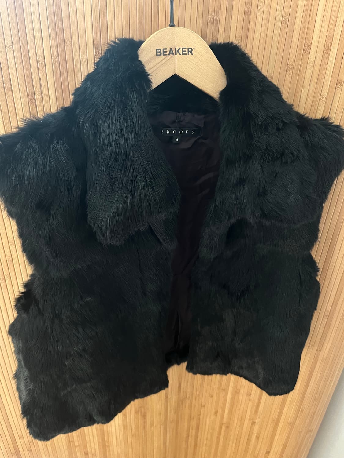 띠어리 레빗 숏베스트 상품이미지5