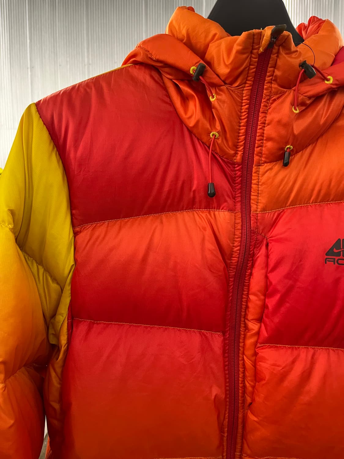 나이키 acg sunburst 선버스트 패딩 자켓 M 상품이미지3