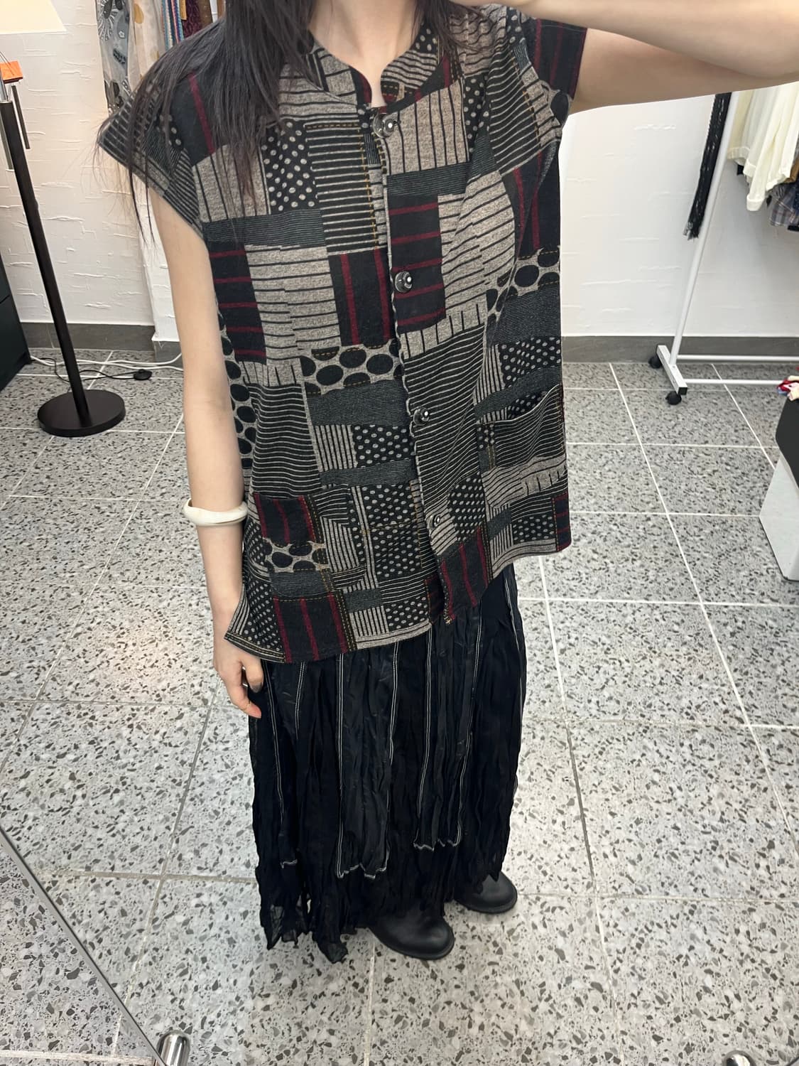 레더 포인트 블랙 롱 스커트 상품이미지5