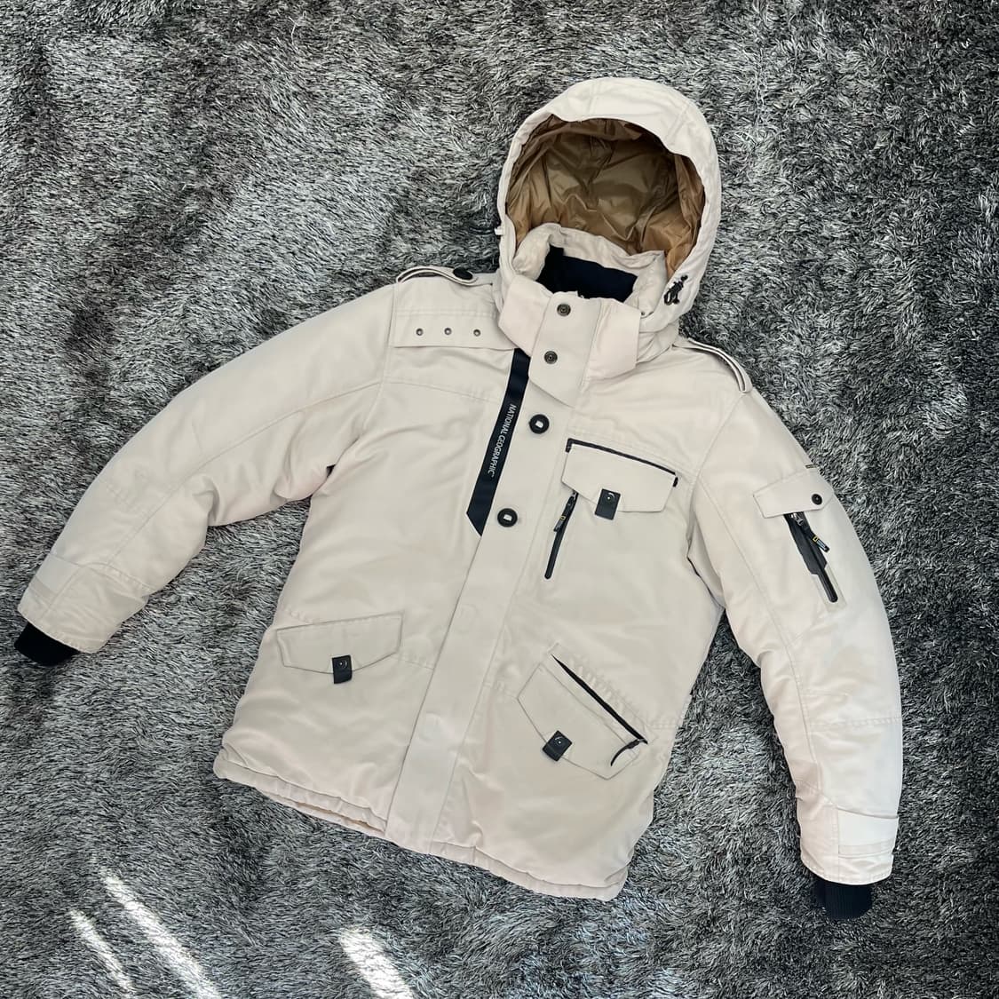 네셔널지오그래픽 안사시 중량 다운 패딩 (100) 상품이미지1