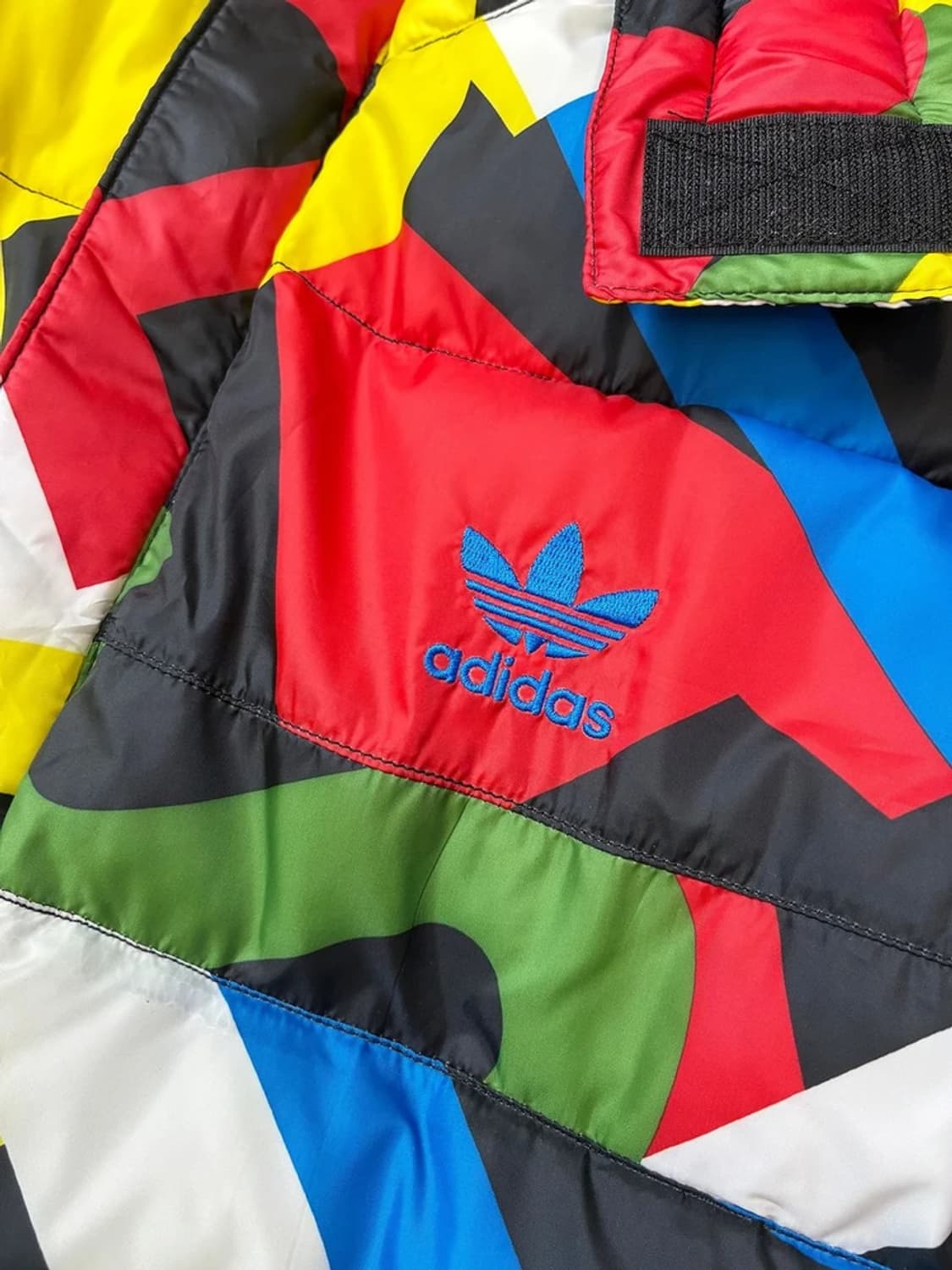 아디다스 멀티 블록 패턴 대장급 푸퍼 패딩 PN5432 상품이미지3